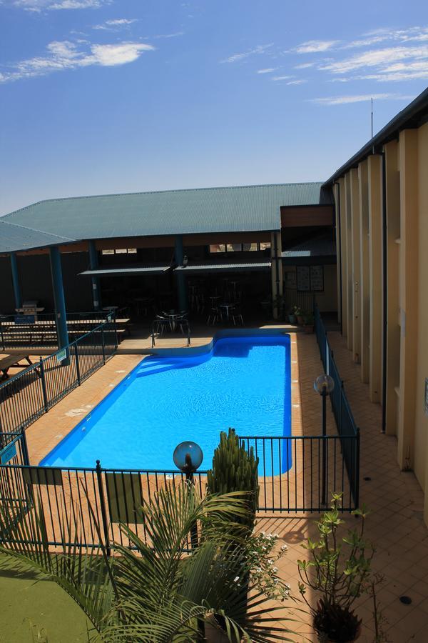 Ningaloo Club Backpackers Hostel Coral Bay Ngoại thất bức ảnh